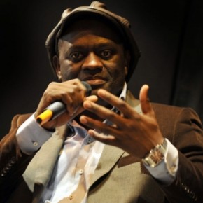 Alain Mabanckou, les sanglots de l'homme noir. Alain Mabanckou, les sanglots de l'homme noir.