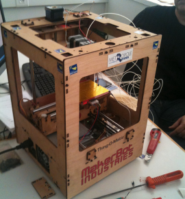 Aymeric Lesné, Hackers, makers et bricodeurs. Aymeric Lesné, Hackers, makers et bricodeurs.