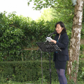 Ryoko Sékiguchi, "pouvoir un jour partager de nouveau un bol de nouilles avec ma grand-mère." Ryoko Sékiguchi, "pouvoir un jour partager de nouveau un bol de nouilles avec ma grand-mère."