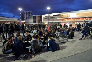 nuit-debout.le-mouvement-continue-de-grandir-et-de-faire-des-petits_1