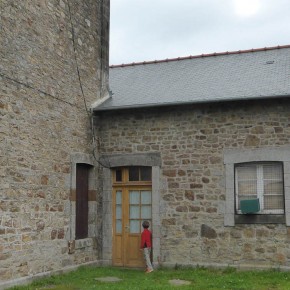 « Est-ce que les pierres peuvent penser ? ». N°747 « Est-ce que les pierres peuvent penser ? ». N°747