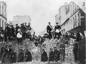 La_Commune__barricade_rue_de_Charonne