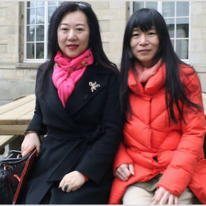 Xiao Xiao et Zheng Xiaoqiong, voix nouvelles de la poésie chinoise. Xiao Xiao et Zheng Xiaoqiong, voix nouvelles de la poésie chinoise.